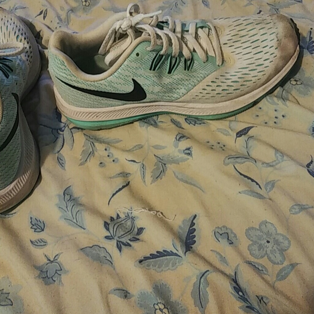 Shoes - Picture 2 of 2